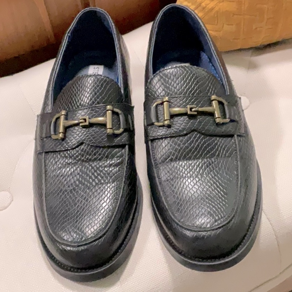 NWOB Aahron Leather Loafer Steve Madden Black 8M